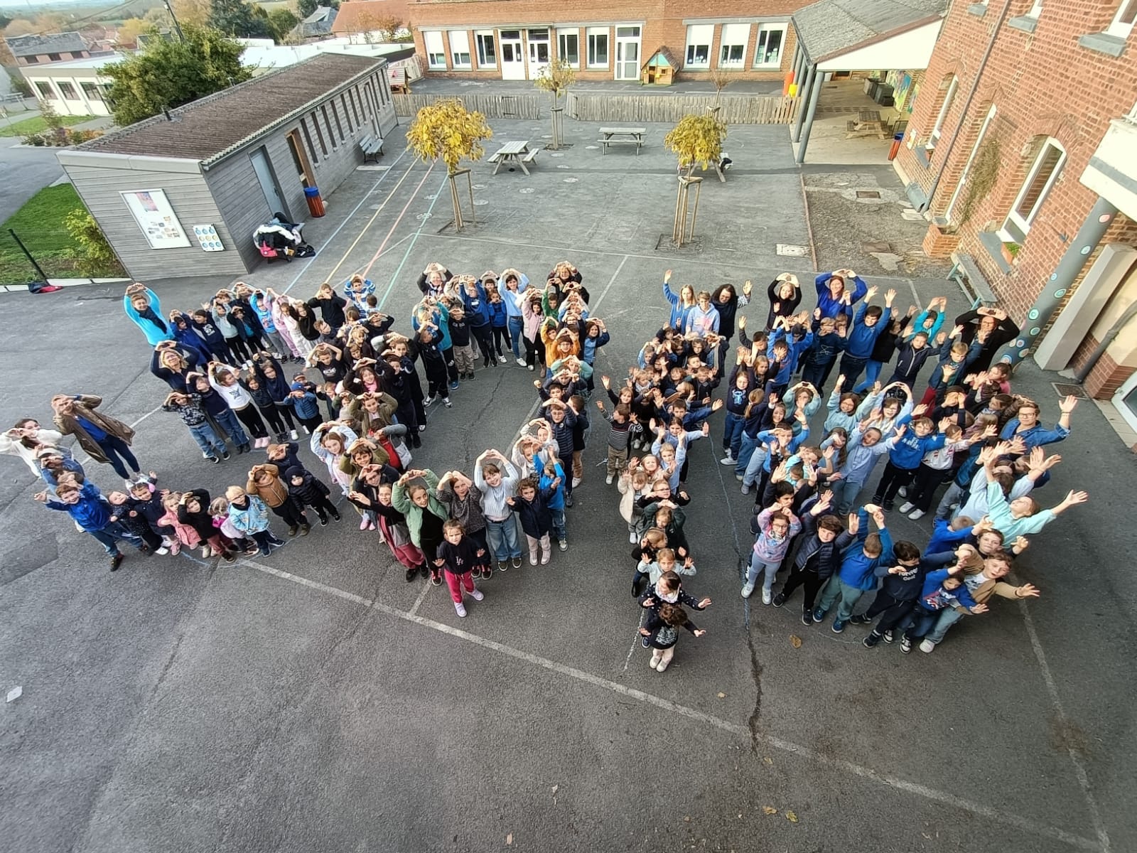 Les élèves réunis pour dire stop au harcèlement scolaire